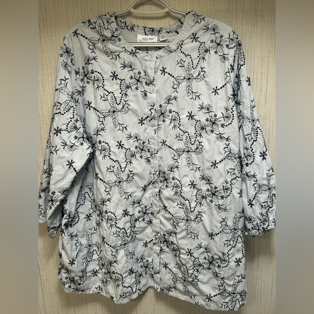 Vintage Women Button Up Floral Embroidered Cotton Blend Top Blouse Long Sleeve